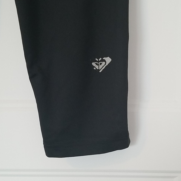 Roxy Athletix 3/4 Sport Leggings - Picture 3 of 6